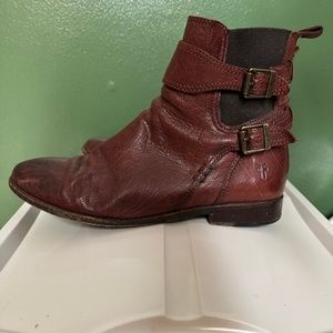 FRYE Anna Gore Short Buffalo Leather Ankle Boots